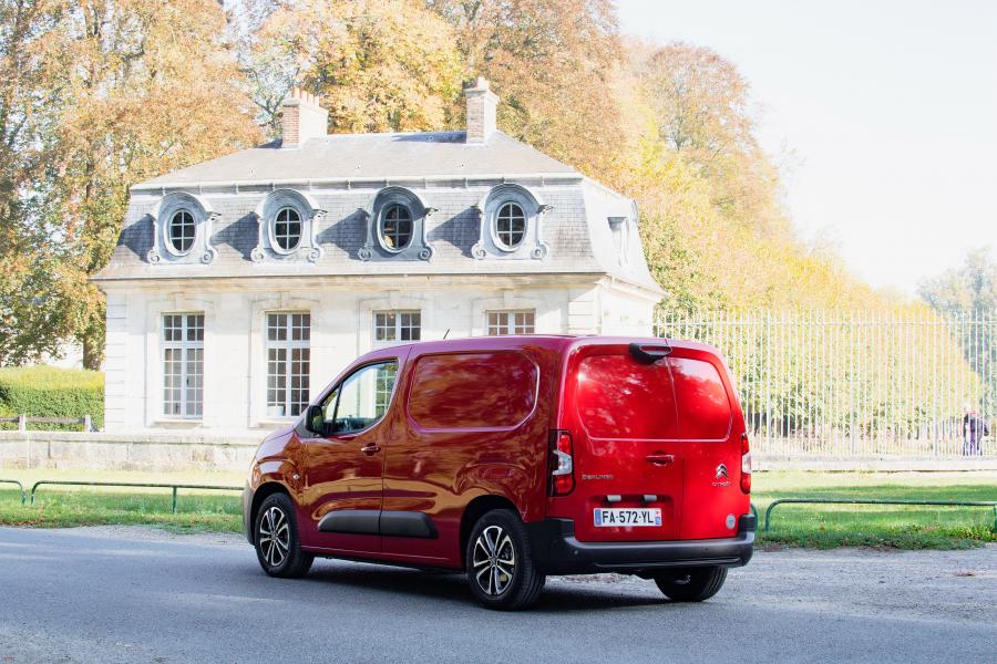  Citroen Berlingo Van 2018 года  (WW) (фото 19 из 40)